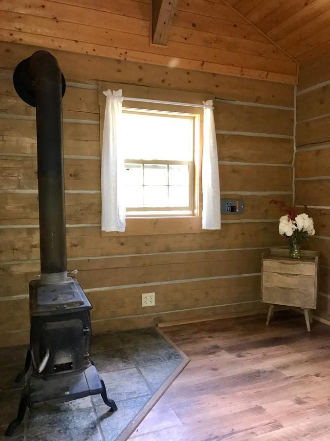 Flathead Lake Resort Woods Bay エクステリア 写真