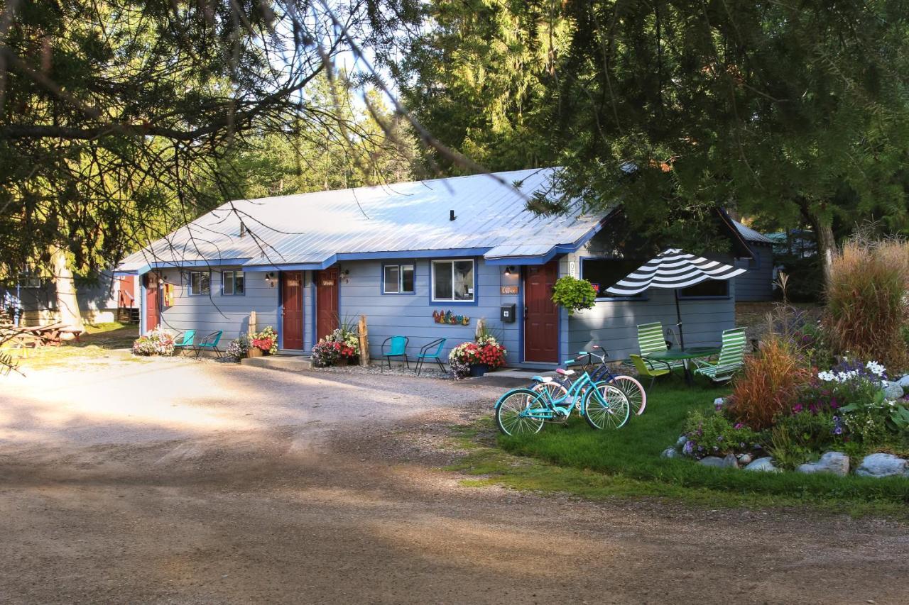 Flathead Lake Resort Woods Bay エクステリア 写真