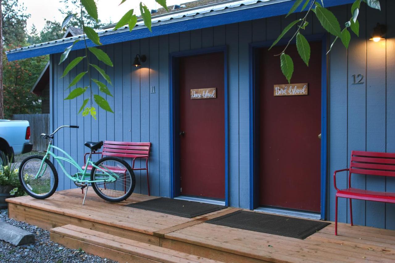 Flathead Lake Resort Woods Bay エクステリア 写真